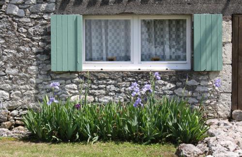 Savignac-sur-Leyze Apartment | Bouye Gite Accommodation