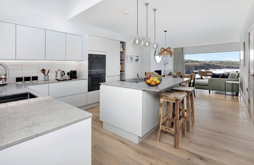 Plymouth House | Bovisand Harbour by Smart Welcomes