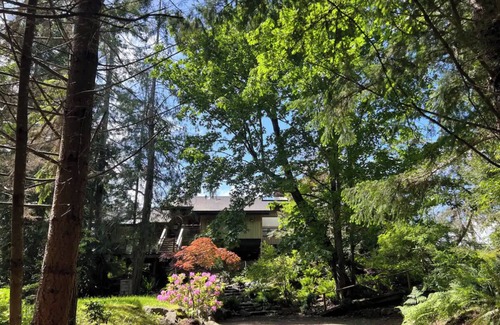 Bowen Island House | Bowen Boho House | Ultra-Luxury