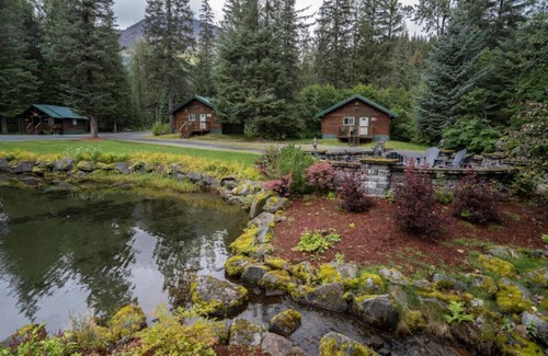 Bear Creek Cabin | Box Canyon "Moose Cabin"-4 bed, private bath, WIFI