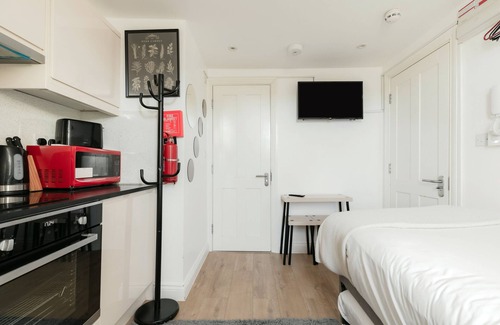 Bryanston and Dorset Square Apartment | Box twin Studio Baker Street London G10
