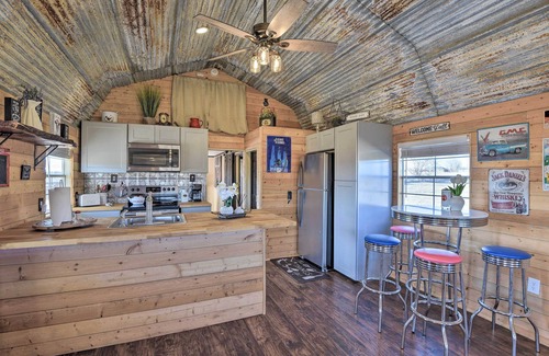 Wise County Cabin | Boyd Countryside Cabin w/Patio & Farm Views