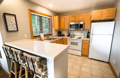 Boyne Falls Condo | Boyne Mountain, Disciples Ridge Condo, Sleeps 18