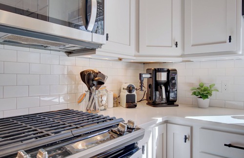 Four Corners House | Bozeman/4Corners HomeBase River Access & Fire Pit Close to Skiing and Hiking