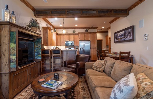 Bozeman House | Bozeman Bungalow -Convenient and Well Appointed Monthly Rental, 30+ nights