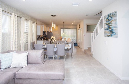 Loughman Villa | BR Villa w/Pool, Star Wars Game Room + Resort