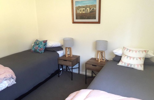 Oturehua Bed & Breakfast | Braeside Farm Cottage B&B
