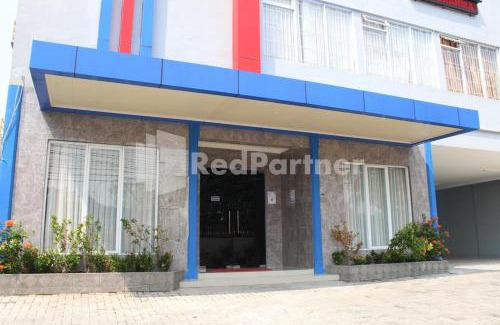 Jakarta Hotel | Brahma Hotel Mitra RedDoorz
