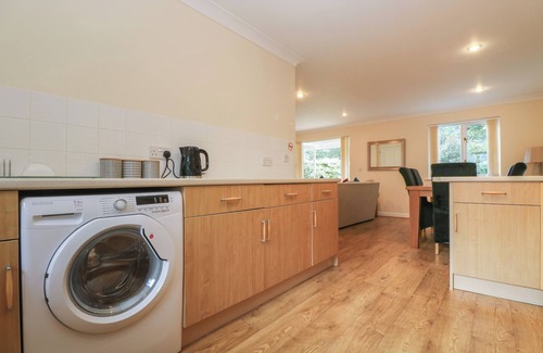 Falmouth House | BRAMBLE COTTAGE, pet friendly in Falmouth