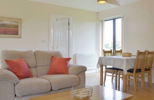 Lympsham Cottage | Bramley Cottage - UKC1701