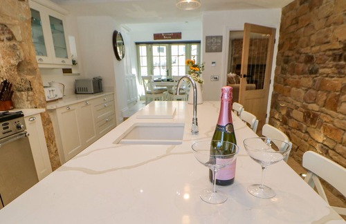 Corbridge Cottage | BRAMWELL HOUSE, family friendly, with open fire in Corbridge