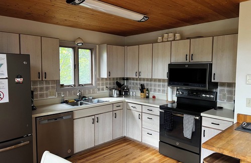 Davis Cabin | Branching Out Chalet