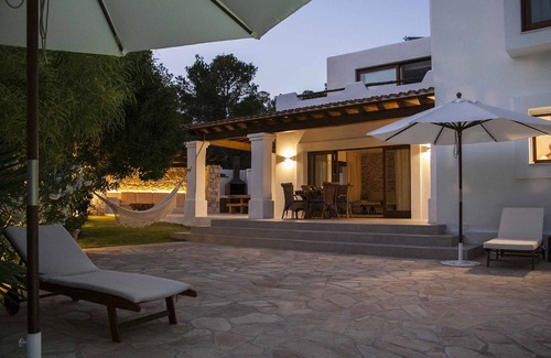 Sant Josep de sa Talaia Villa | Brand new luxury villa with seaview and walking distance of cala tarida