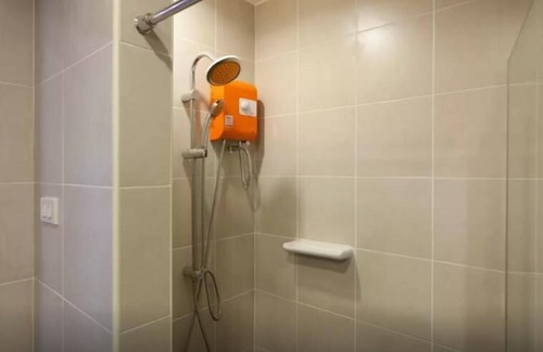 Hai Ya Apartment | Brand-new 1-bedroom near mall