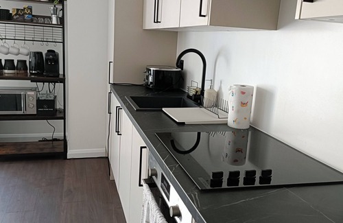 Swindon Apartment | Brand New 2-Bedroom Apartment in the heart of Swindon Old Town - Sleeps 6