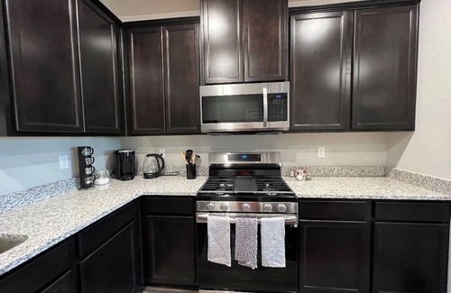 Aurora Apartment | Brand new 2 bedroom condo - Bienvenido Red Phoenix