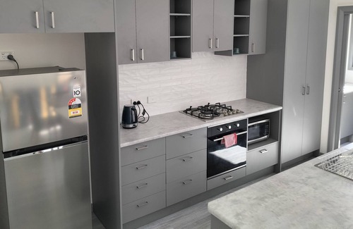Norlane House | Brand new 2br unit in Geelong. Family friendly. Close to all Geelong offers!