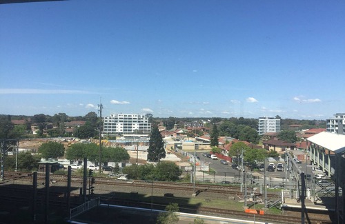 Granville Apartment | Brand New 3.5BR Apartment/3 min walk to STN+BUS