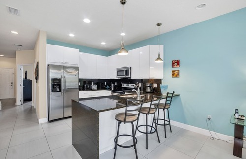 Clear Creek House | Brand New 3 bed Modern Town Home On a Luxury Development Close to Disney