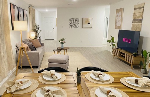 New Braunfels House | Brand new 3-bedroom house in delightful New Braunfels with AC, WiFi
