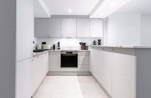 8th Arrondissement Apartment | Brand New 3 Bedrooms Facing Madeleine St Honoré