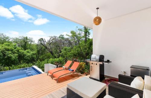 Coco House | Brand-New 3BD Hilltop Home with Pool by SPCR