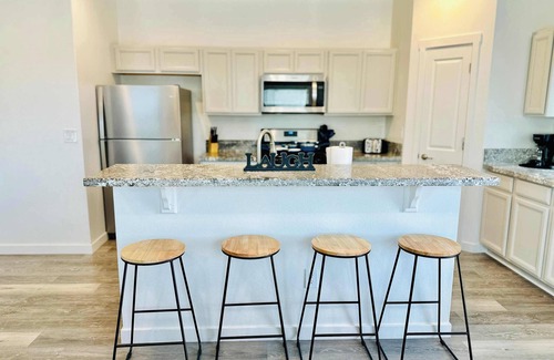 Fernley House | Brand New 3Bedrooms Fernley/2Bath/Pets OK/Sleeps14