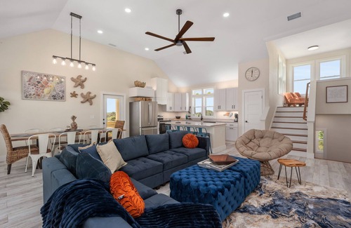Carova Beach House | Brand New 4 Bedroom Home w/Pool, Hot Tub, Close to Beach, Wild Horses​, Views
