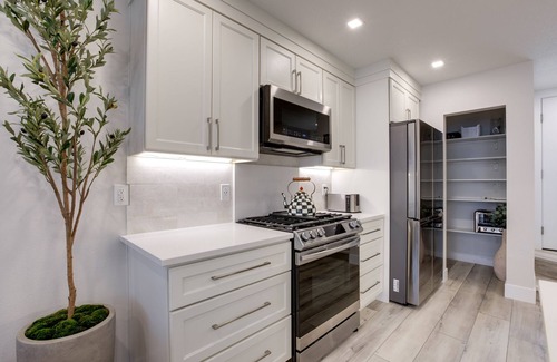 Hockinson House | BRAND NEW! 5 bedroom guesthouse in Brush Prairie sleeps 10