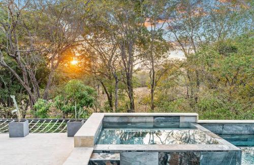 Potrero House | Brand-New 6BD Giant with Private Pool by SPCR
