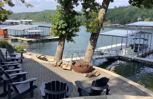 Gravois Mills House | Brand New 7 Bedroom Lake House With Dock