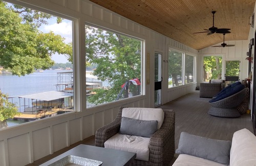 Gravois Mills House | Brand New 7 Bedroom Lake House With Dock