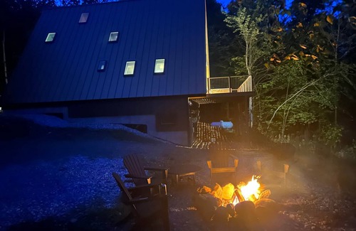 Ludlow House | Brand new Aframe btw Okemo and Killington with a dock on Lake Rescue