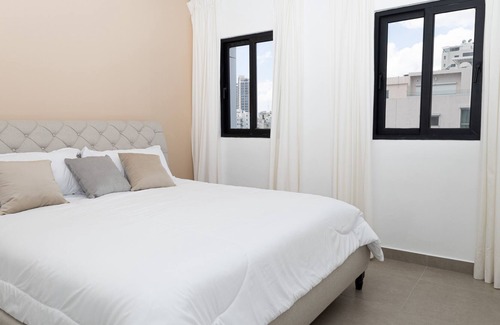 Yolanda Morales Apartment | Brand new apartment in the best location of Santo Domingo. With an amazing view.