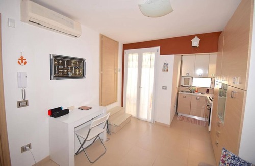 Gaeta House | Brand new apartment, renovated in 2023, close to the sea, with terrace