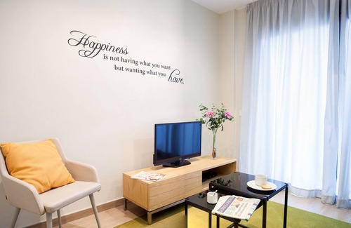 Hostafrancs Apartment | Brand new apartment with two bedrooms and a balcony