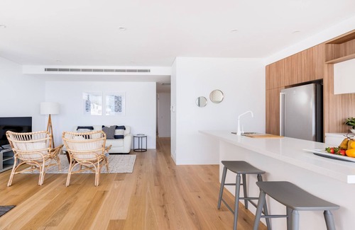 Coogee Apartment | Brand new apartment with stunning views in Coogee Beach