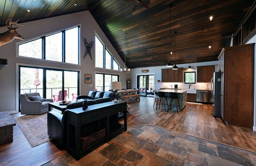 Minong Cabin | Brand New Bass Lake Lodge - Your Perfect Northwoods Escape