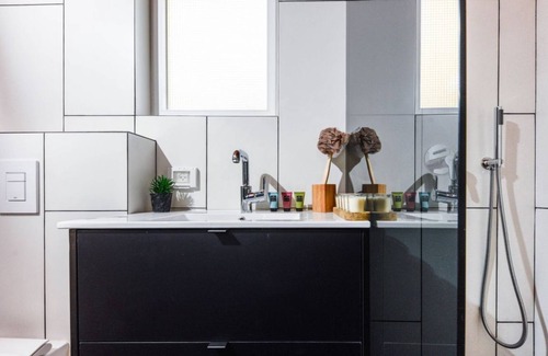 Florentin Apartment | Brand New Bauhaus Living with Balcony and a Roof Top 11