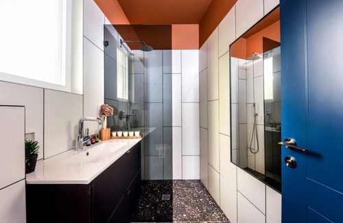 Florentin Apartment | Brand New Bauhaus Living with Balcony and a Roof Top 21