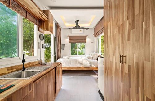 Taling Ngam House | Brand New Beachfront & Secluded Tiny House