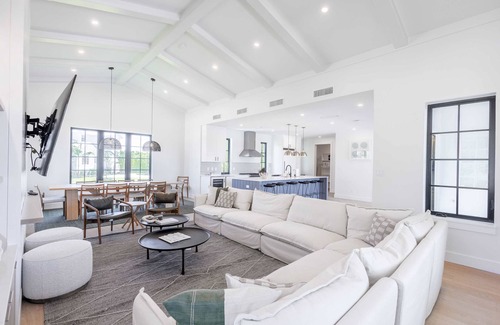 Key West House | Brand New Build Larkshine House - Pool