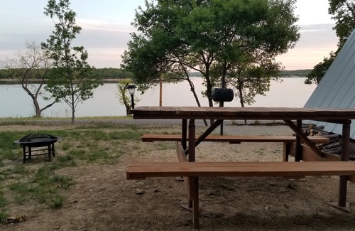 Cisco Cabin | BRAND NEW, Cabin #2 @ Lake Cisco Rentals