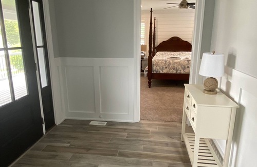 A-Zone House | Brand New/Classic Charm-Flexible Arrival/Depart