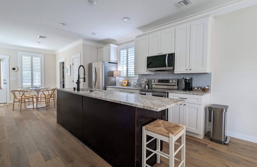 Bradenton House | Brand New Coastal Bungalow in Downtown Bradenton