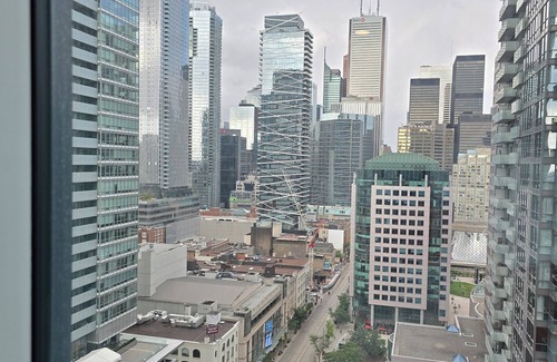 Toronto Entertainment District Condo | Brand New Condo 3 min walk to CN Tower . Heart of Toronto ❤️