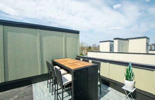 Traverse City Condo | Brand New Condo with Patio!