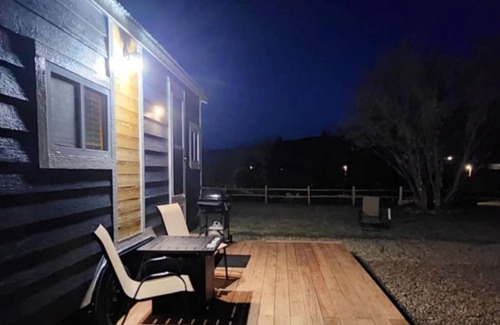 Trinidad Cabin | Brand new Cozy 1 bedroom Cabin w/MT View in a quiet and safe neighborhood.