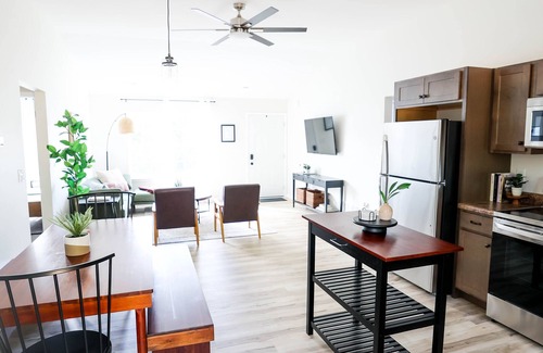 Dry Ridge House | Brand new, cozy cottage - minutes from The Ark