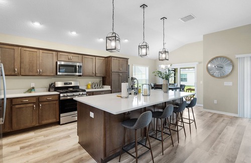 Wildwood House | Brand New Designer Home Close to Brownwood! Golf Cart Included!